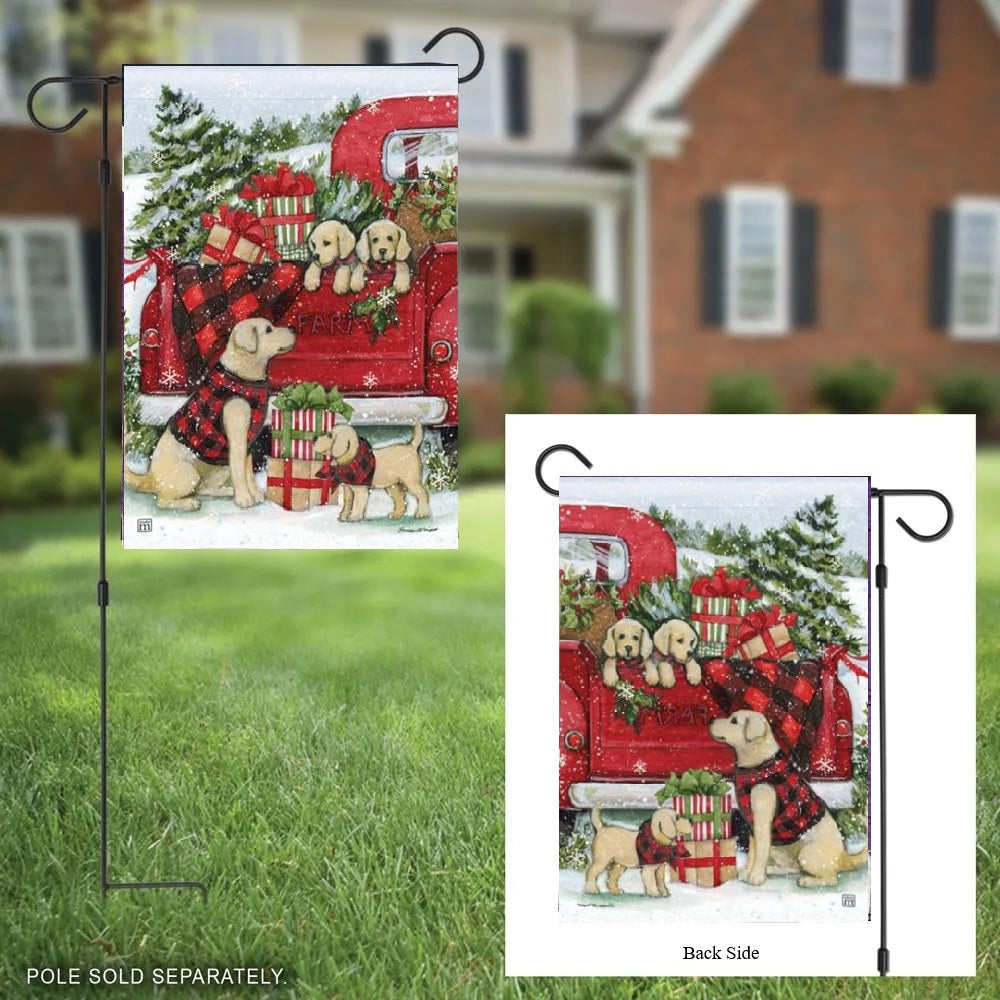 Christmas Puppies Garden Flag heartlandflags