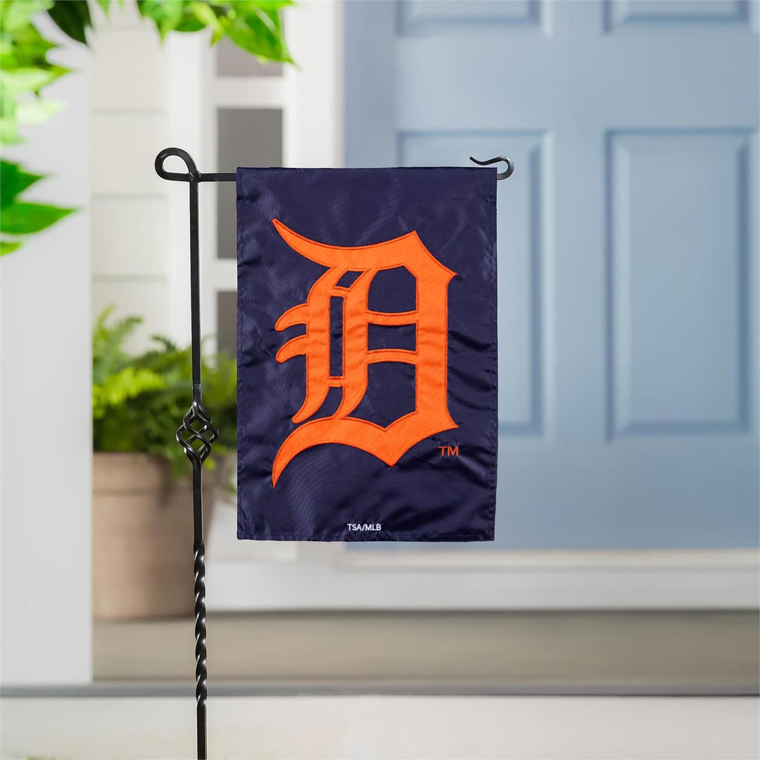 Detroit Tigers Garden Flag on stand at front door lifestyle photo