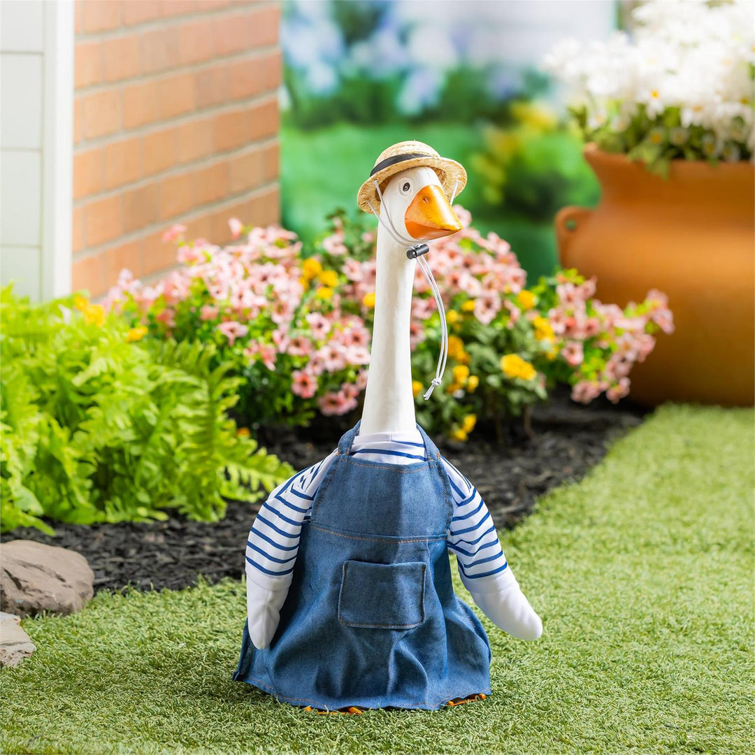 Gardener Outfit for Giddy the Goose heartlandflags
