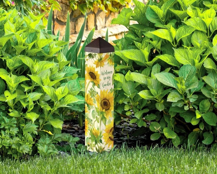 Gathering Sunflowers Art Pole 20 Inches Tall heartlandflags