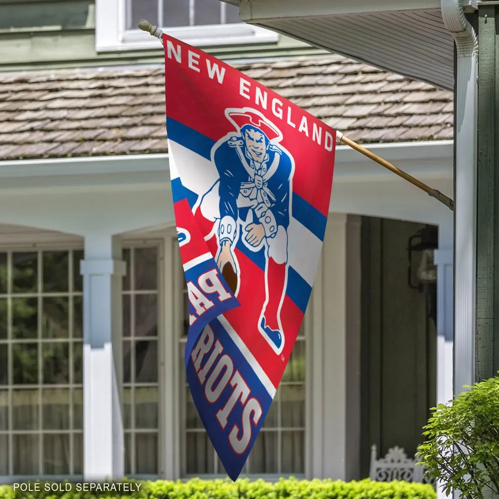 New England Patriots Throwback Logo Banner heartlandflags