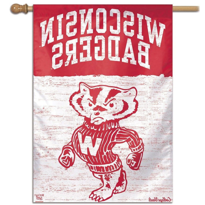 University of Wisconsin Badgers Vault Logo Banner Flag 74417017 Heartland Flags